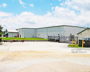 Storage Units for Rent available at 4510 Babcock Street NE, Palm Bay, FL 32905 - Photo Gallery 1