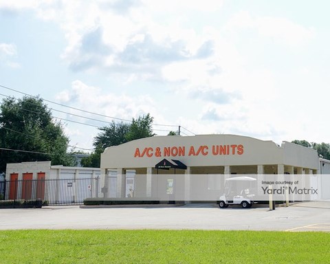 Storage Units for Rent available at 777 Piedmont Wekiwa Road, Apopka, FL 32703