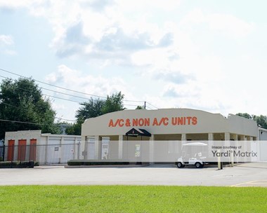 Storage Units for Rent available at 777 Piedmont-Wekiwa Road, Apopka, FL 32703 Photo Gallery 1