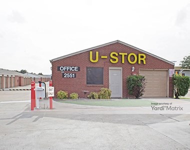 Storage Units for Rent available at 2551 Kelly Blvd, Carrollton, TX 75006 Photo Gallery 1