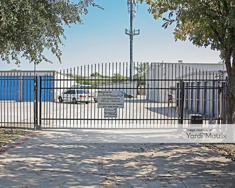 Storage Units for Rent available at 7510 Smithfield Road, North Richland Hills, TX 76180