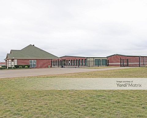 Storage Units for Rent available at 304 South Colonial Drive, Cleburne, TX 76033