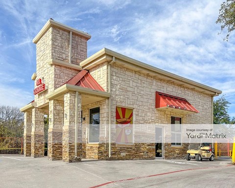 Storage Units for Rent available at 6150 Bryant Irvin Road, Fort Worth, TX 76132