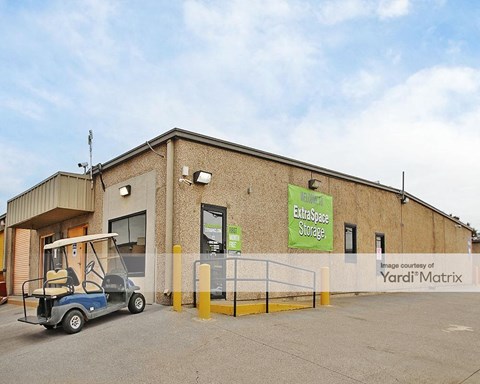 Storage Units for Rent available at 1061 Duncan Perry Road, Arlington, TX 76011