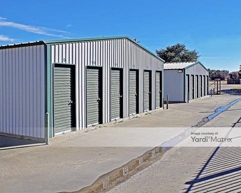Storage Units for Rent available at 1433 Plaza Drive North, Granbury, TX 76048