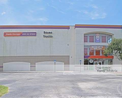 Storage Units for Rent available at 13750 Walsingham Road, Largo, FL 33774