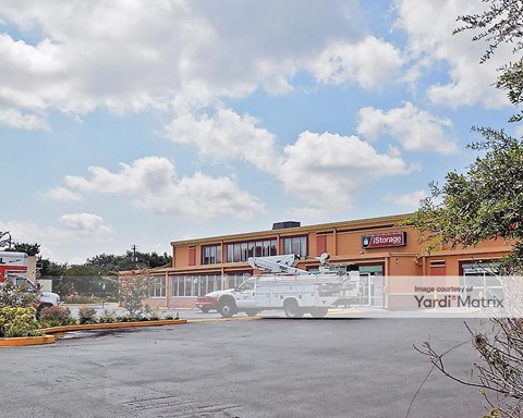 Storage Units for Rent available at 505 Magnolia Avenue, Auburndale, FL 33823