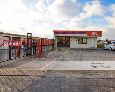 Storage Units for Rent available at 2345 173Rd Street, Lansing, IL 60438 Photo Gallery 1