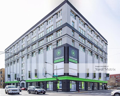 Storage Units for Rent available at 1205 West Jackson Blvd, Chicago, IL 60607