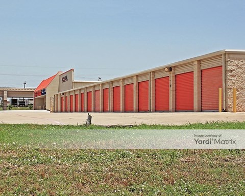 Storage Units for Rent available at 108 South Beltline Road, Irving, TX 75060