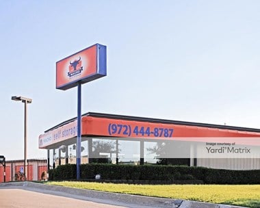 Storage Units for Rent available at 1750 West Northwest Hwy, Dallas, TX 75220 Photo Gallery 1