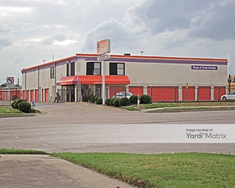 Storage Units for Rent available at 2801 K Avenue, Plano, TX 75074