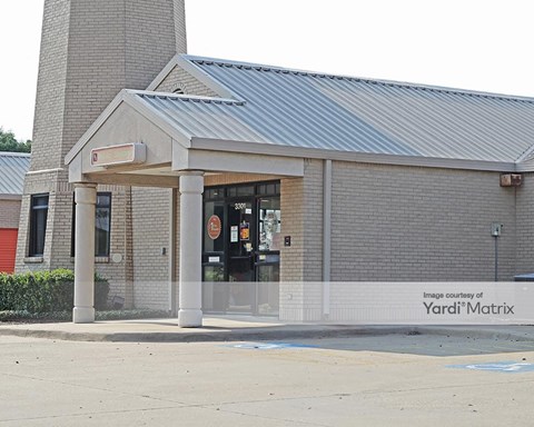 Storage Units for Rent available at 3301 West Parker Road, Plano, TX 75023