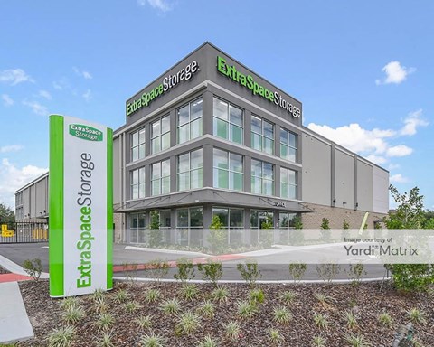 Storage Units for Rent available at 13597 South Orange Avenue, Orlando, FL 32824