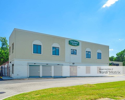 Storage Units for Rent available at 8025 Midlothian Turnpike, Richmond, VA 23235