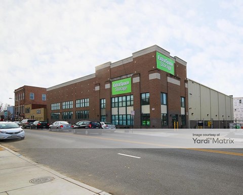 Storage Units for Rent available at 3634 Falls Road, Baltimore, MD 21211