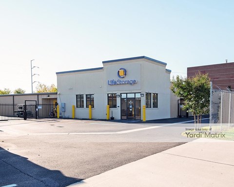 Storage Units for Rent available at 1213 East Brambleton Avenue, Norfolk, VA 23504