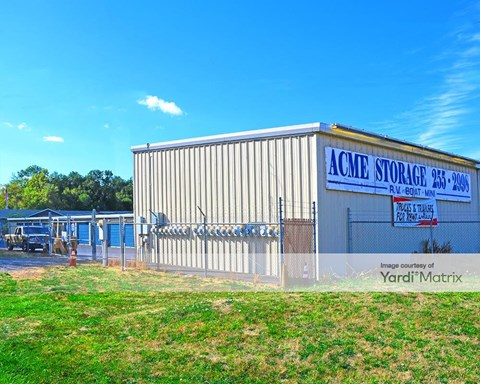 Storage Units for Rent available at 10025 NE Simpson Street, Portland, OR 97220