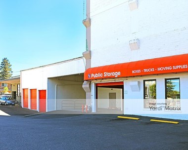 Storage Units for Rent available at 1620 NE Sandy Blvd, Portland, OR 97232 Photo Gallery 1