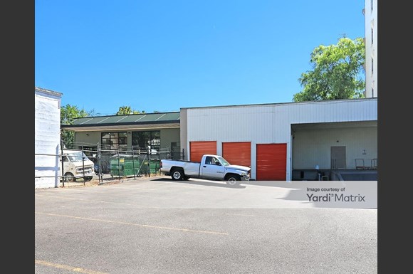 Public Storage 1620 Ne Sandy Blvd Portland Rentcafe