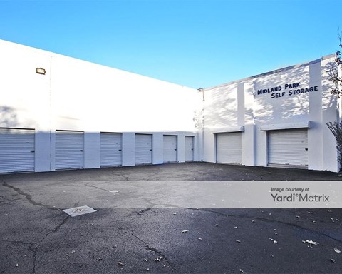 Storage Units for Rent available at 80 Greenwood Avenue, Midland Park, NJ 07432