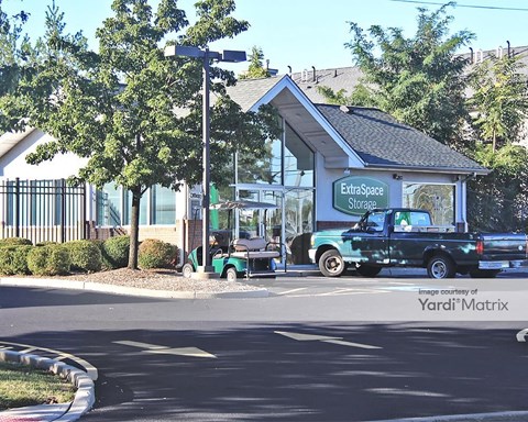 Storage Units for Rent available at 700 Green Lane, Union, NJ 07083