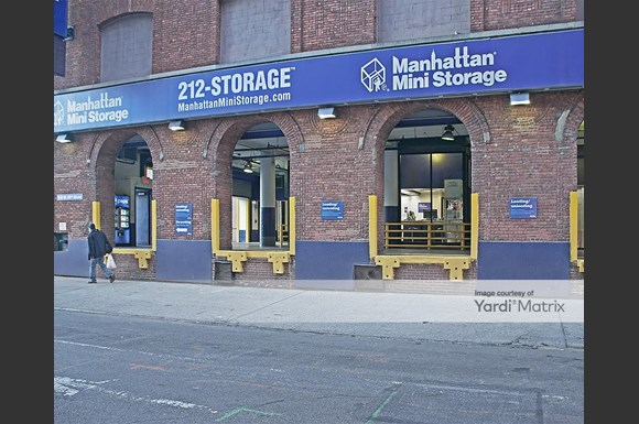 Manhattan Mini Storage 161 Varick Street New York Rentcafe