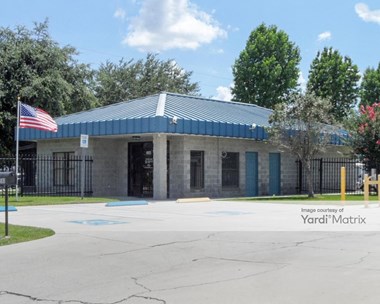 Storage Units for Rent available at 2580 Michigan Avenue, Kissimmee, FL 34744 - Photo Gallery 1