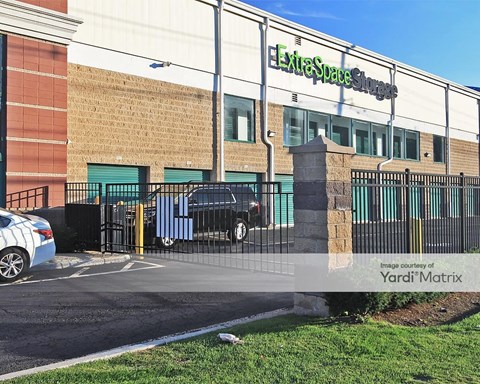 Storage Units for Rent available at 74 State Route 17, Hasbrouck Heights, NJ 07604