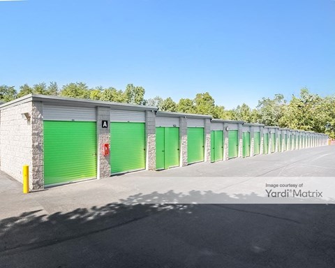 Storage Units for Rent available at 3500 Commission Court, Woodbridge, VA 22192