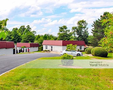 Storage Units for Rent available at 3500 Commission Court, Woodbridge, VA 22192 Photo Gallery 1