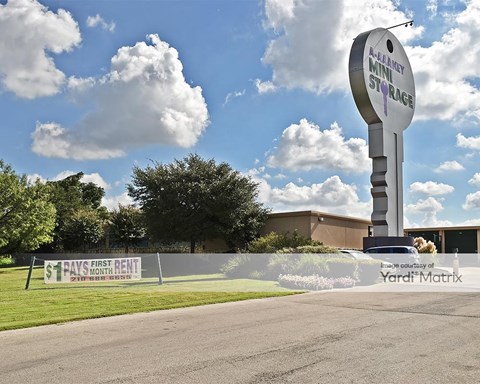 Storage Units for Rent available at 9610 West Loop 1604 North, San Antonio, TX 78254