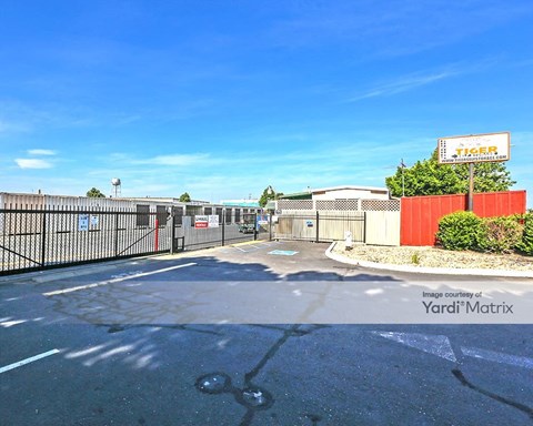 Storage Units for Rent available at 8530 Gerber Road, Sacramento, CA 95828