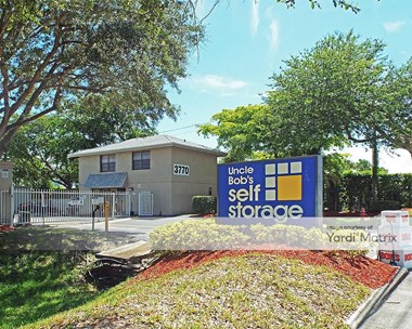 Storage Units for Rent available at 3770 Lantana Road, Lantana, FL 33462 Photo Gallery 1