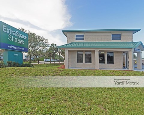 Storage Units for Rent available at 5580 Okeechobee Blvd, West Palm Beach, FL 33417