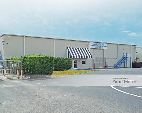 Storage Units for Rent available at 1375 Old Dixie Hwy, Lake Park, FL 33403