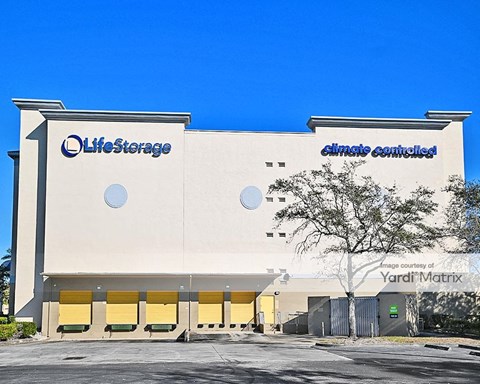 Storage Units for Rent available at 1401 Mercer Avenue, West Palm Beach, FL 33401