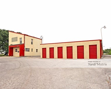 Storage Units for Rent available at 115 Villa Drive, Universal City, TX 78148 Photo Gallery 1