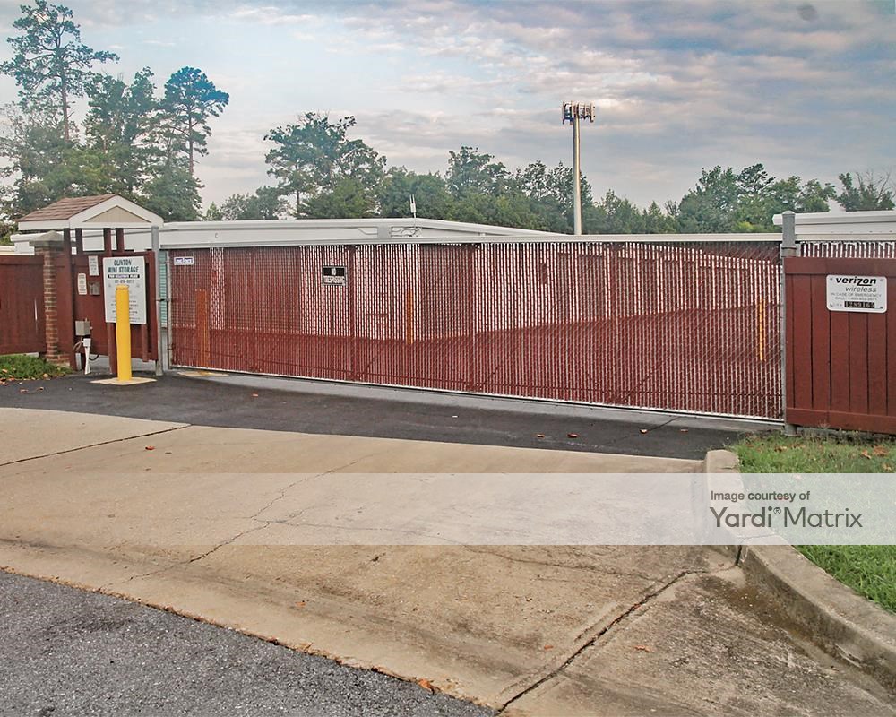 Clinton Self Storage 1423 East 900 Road Lawrence Rentcafe