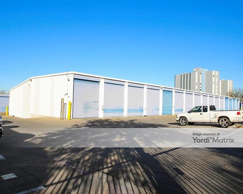 Storage Units for Rent available at 13575 Goldmark Drive, Dallas, TX 75240