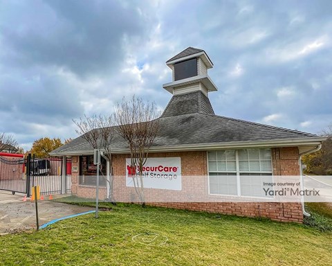 Storage Units for Rent available at 3402 Bobtown Road, Garland, TX 75043