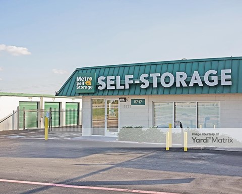 Storage Units for Rent available at 8717 West Freeway, Fort Worth, TX 76116