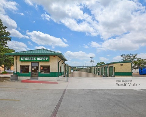 Storage Units for Rent available at 3351 Altamesa Blvd, Fort Worth, TX 76133