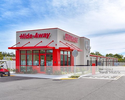 Storage Units for Rent available at 4660 53Rd Avenue East, Bradenton, FL 34203