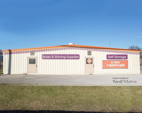 Storage Units for Rent available at 13300 Hempstead Hwy, Houston, TX 77040