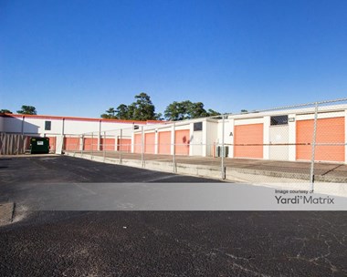 Storage Units for Rent available at 2100 North Loop West, Houston, TX 77018
