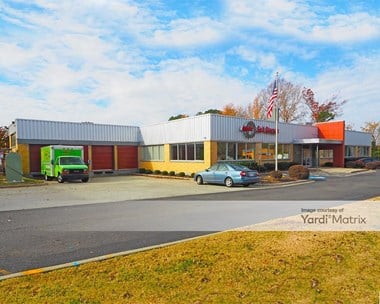 Storage Units for Rent available at 3434 Monroe Road, Charlotte, NC 28205 - Photo Gallery 1