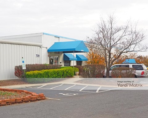 Storage Units for Rent available at 720 Matthews-Mint Hill Road, Matthews, NC 28105