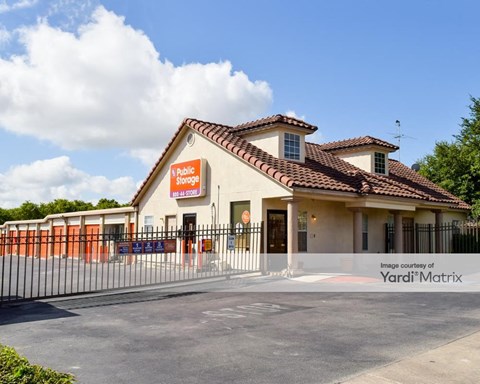 Storage Units for Rent available at 13800 Nacogdoches Road, San Antonio, TX 78217