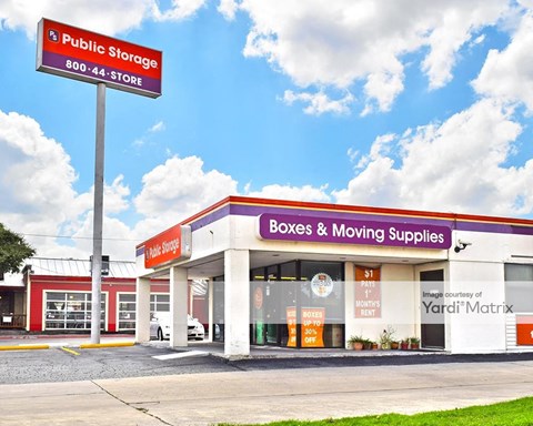 Storage Units for Rent available at 15889 San Pedro Avenue, San Antonio, TX 78232